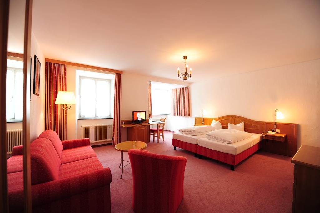 Hotel Krone マトライ・アム・ブレンナー 部屋 写真